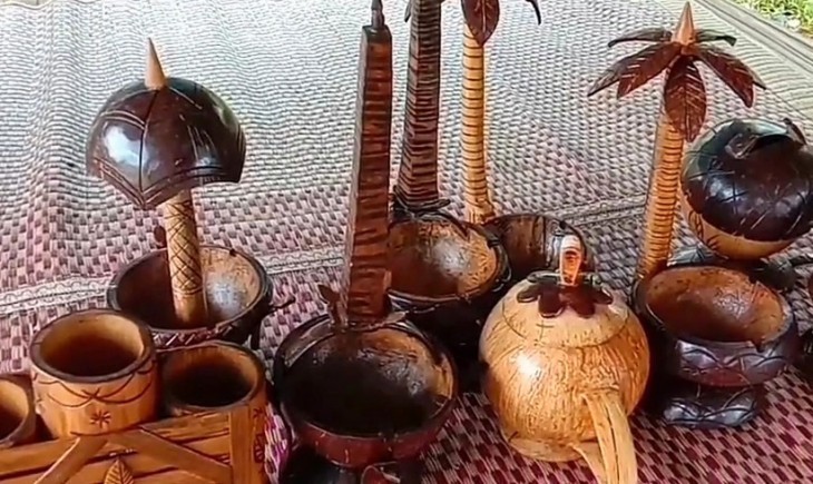 Kerajinan Batok Kelapa